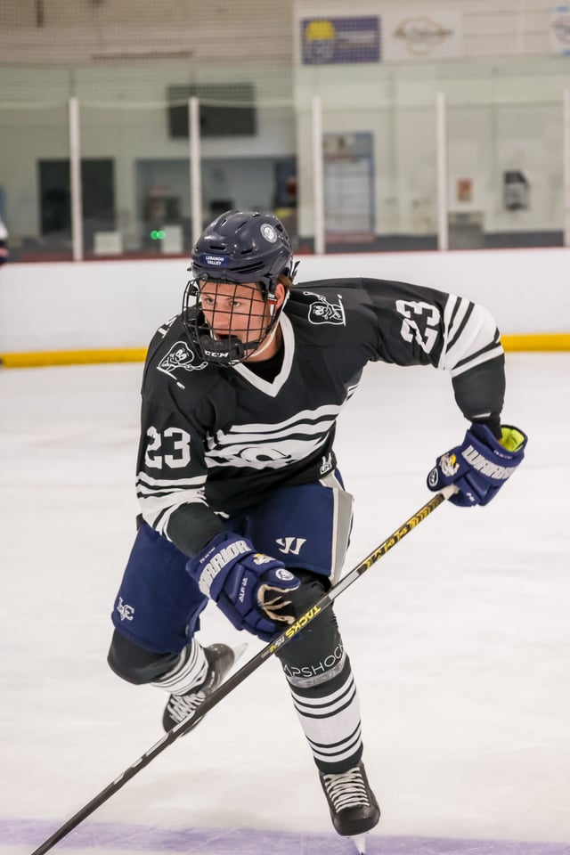 The Mechanics of Puck Control: A Definitive Guide to Hockey Tape Selection